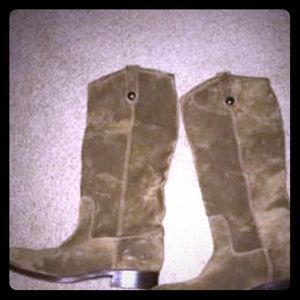 FRYE CARA   Oil rubbed leather NEW size 9